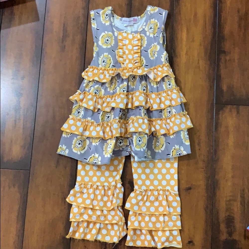 Adorable sweetness matching set